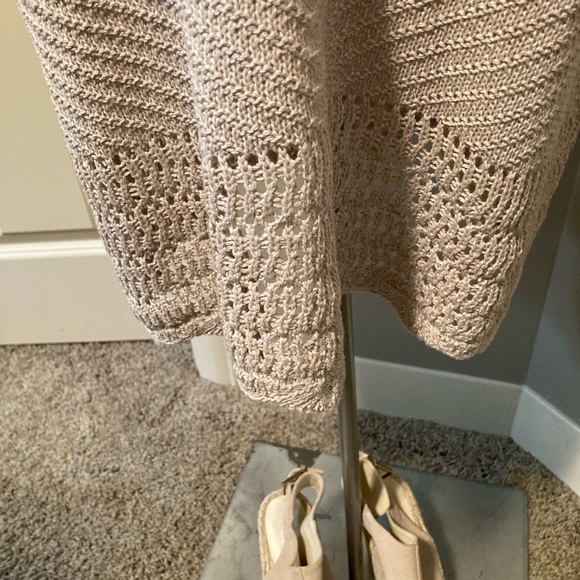 SOLD Crocheted, beige, sleeveless dress/cover-up size medium - Picture 3 of 5